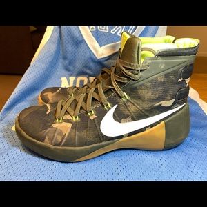 Nike Hyperdunk 2015 Basketball 749567313 Size 11.5